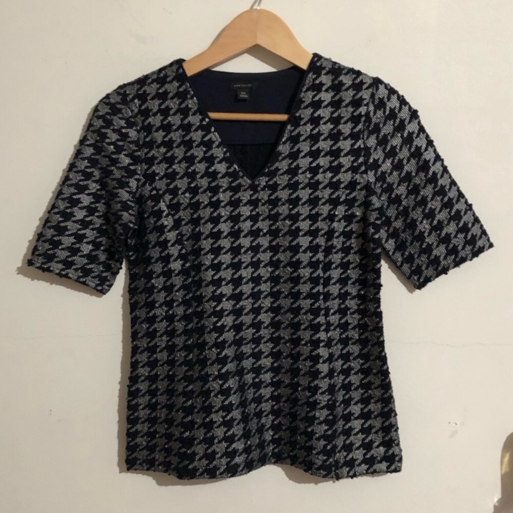 Like-🆕: Ann Taylor | Houndstooth🔹Shimmery V-Neck - Picture 3 of 9